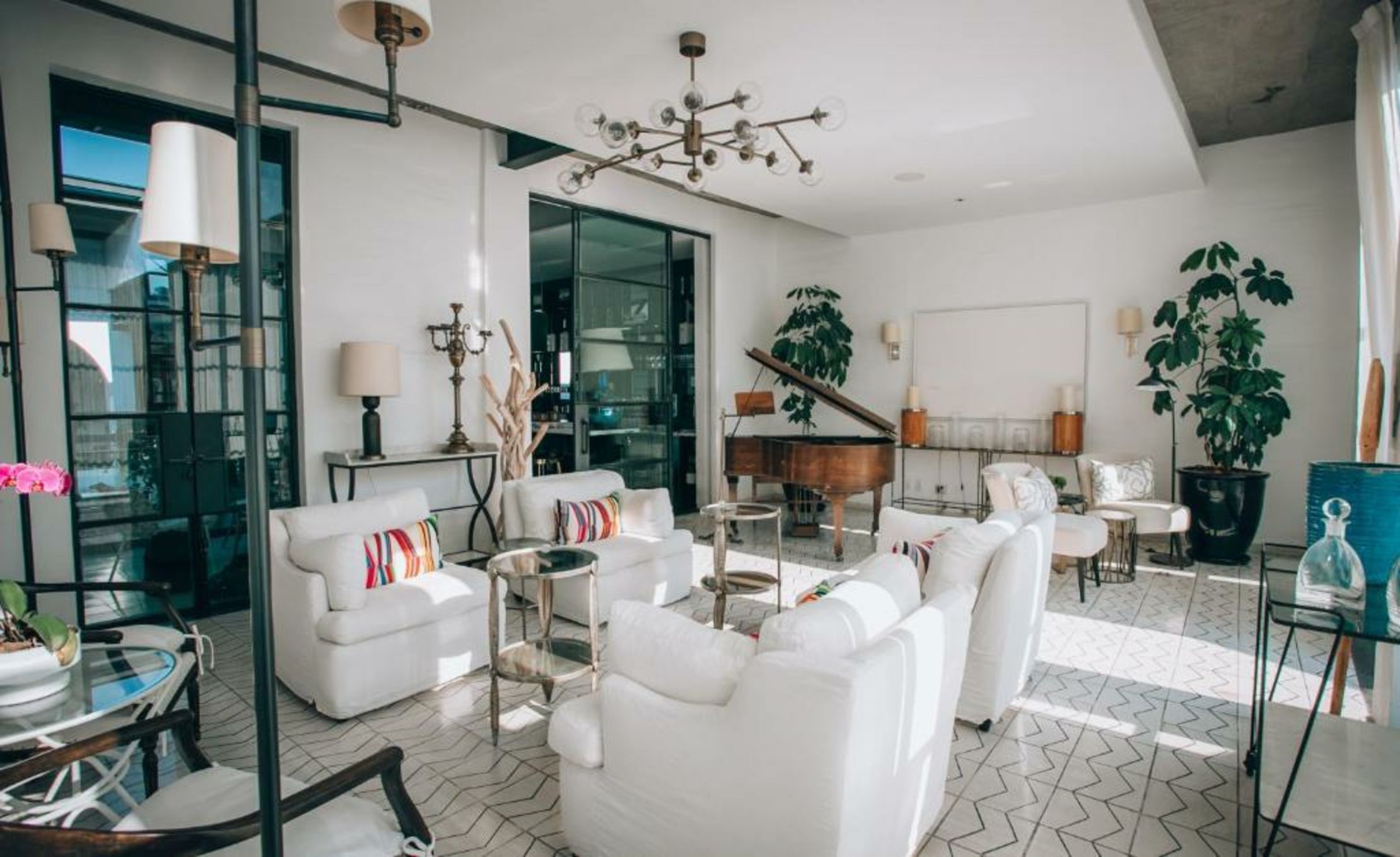 L'Ôtel at Dôce18 Concept House