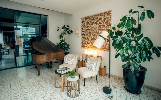 L'Ôtel at Dôce18 Concept House