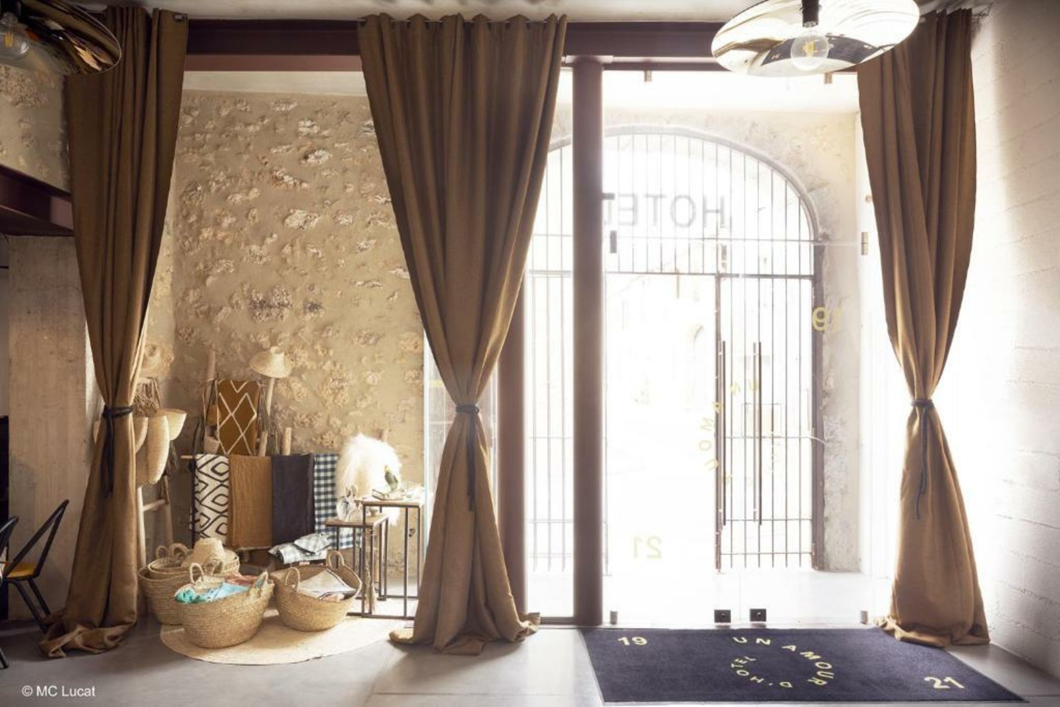 Le 19-21 - Un amour d'hotel