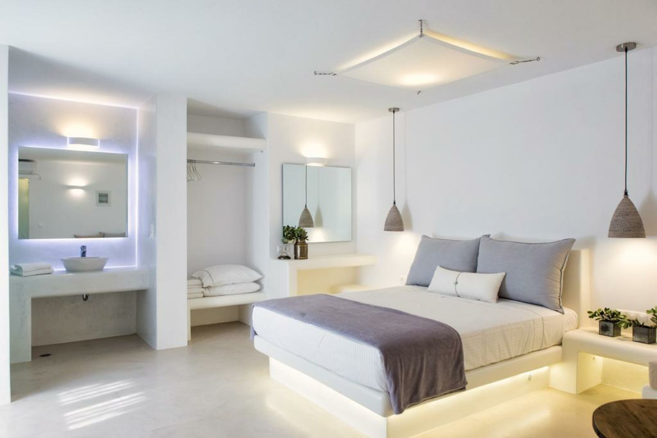 Anna Platanou Suites