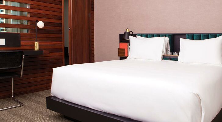 Fairlane Hotel