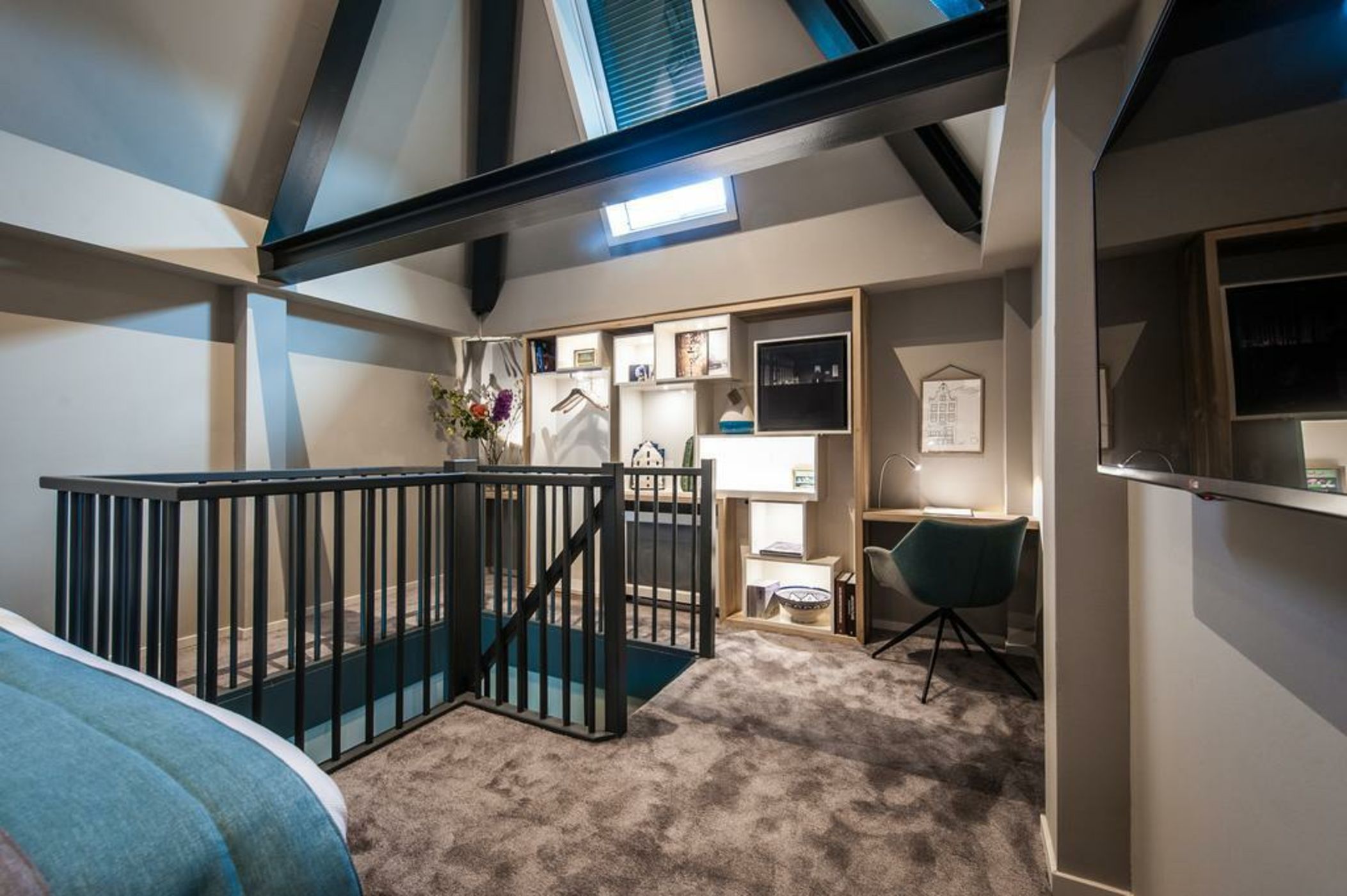 YAYS Amsterdam Maritime