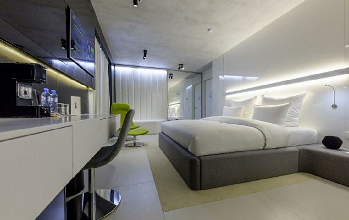 The Grove Design Hotel