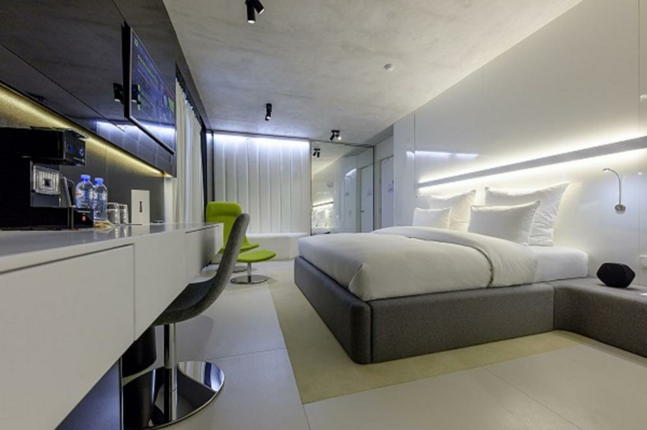 The Grove Design Hotel