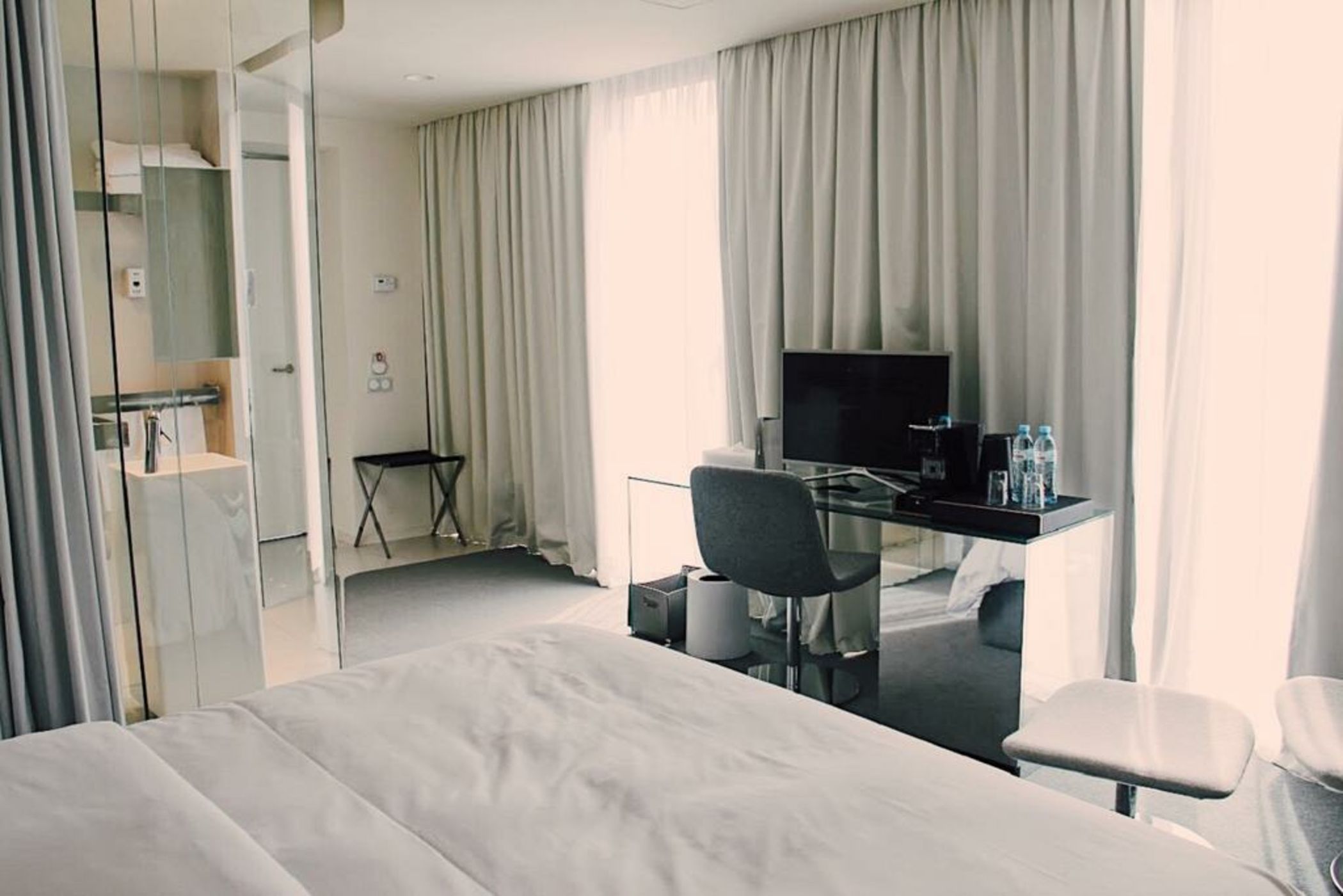 The Grove Design Hotel