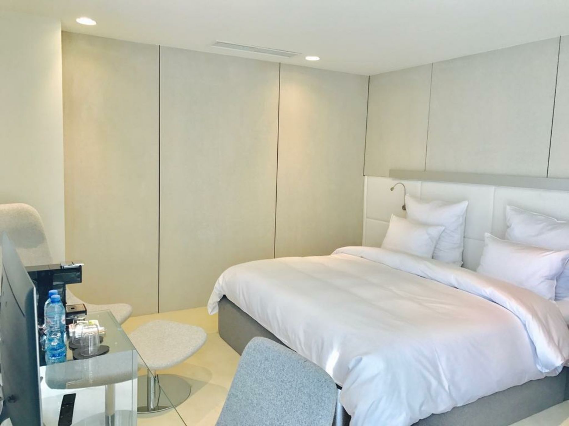 The Grove Design Hotel