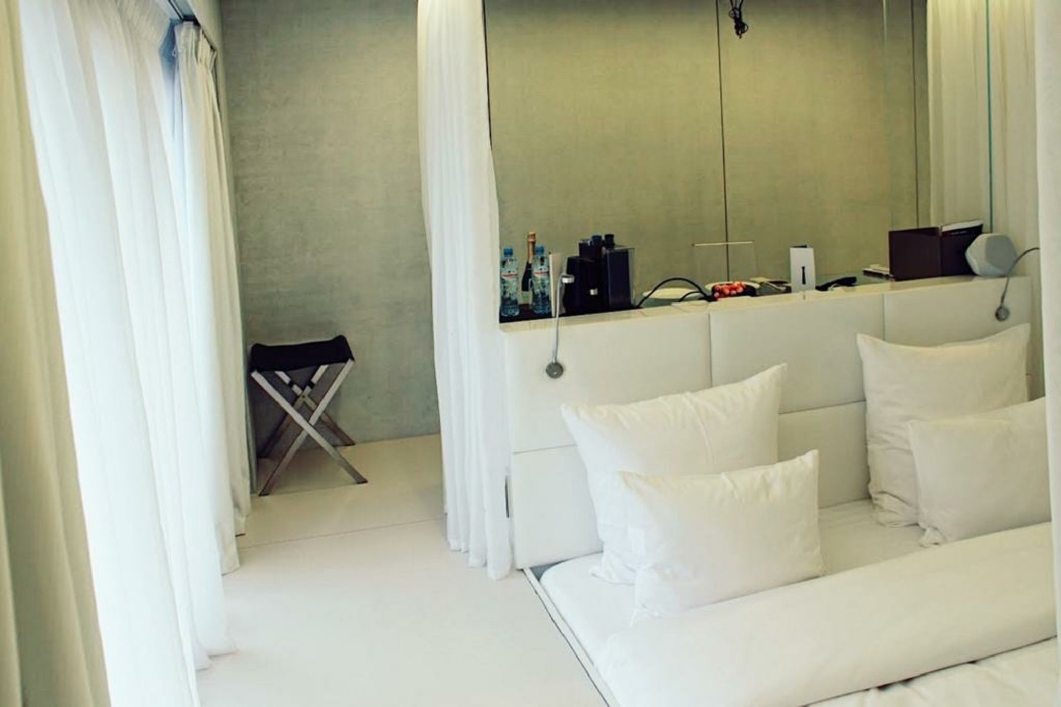 The Grove Design Hotel