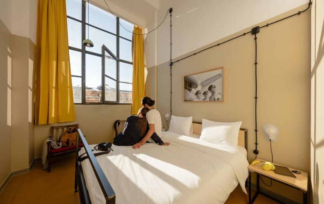 Fabrika Hostel & Suites