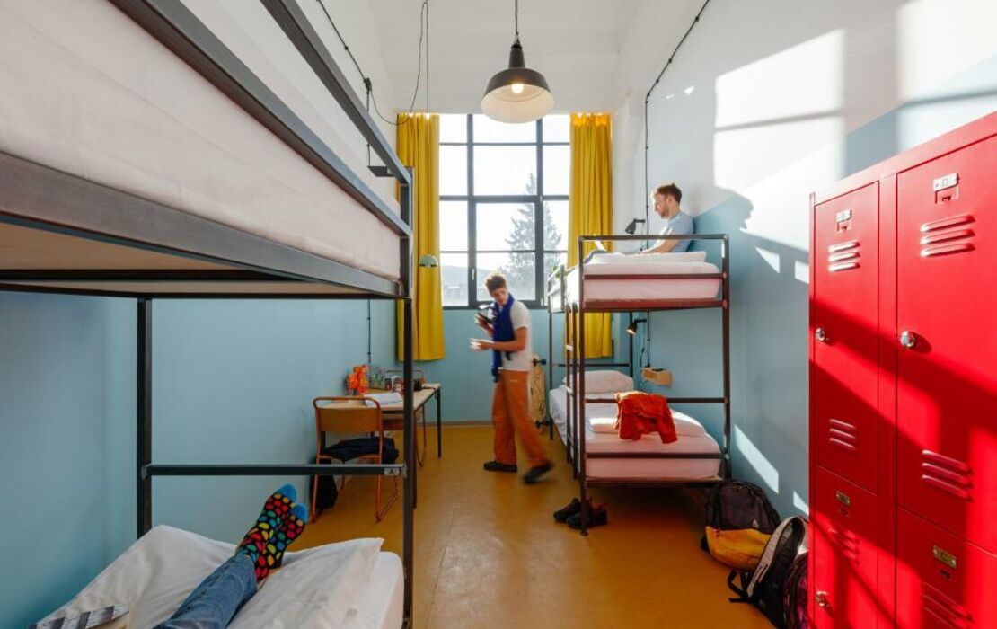 Fabrika Hostel & Suites