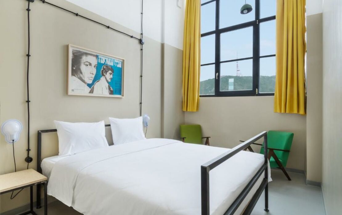 Fabrika Hostel & Suites