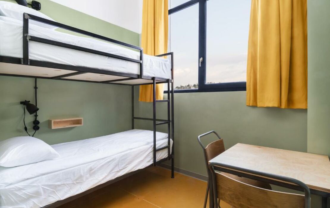 Fabrika Hostel & Suites