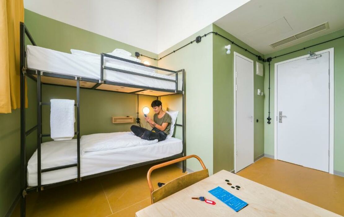 Fabrika Hostel & Suites