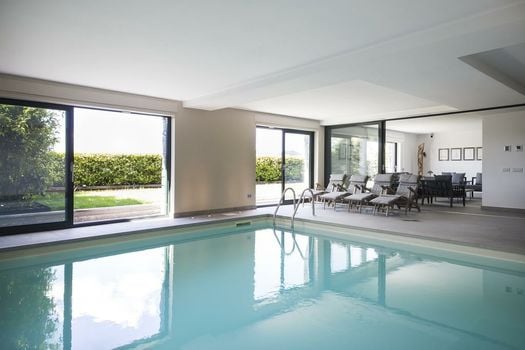 Suite & Pool