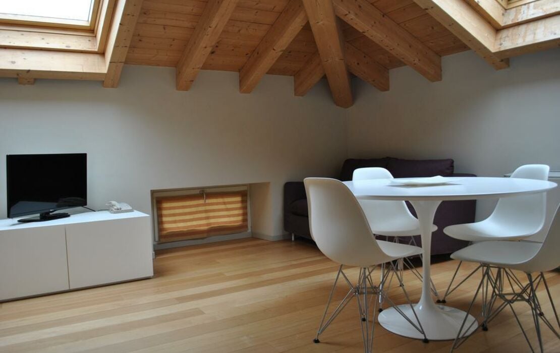 Casa Bianca Apartments, a Design Boutique Hotel Como, Italy