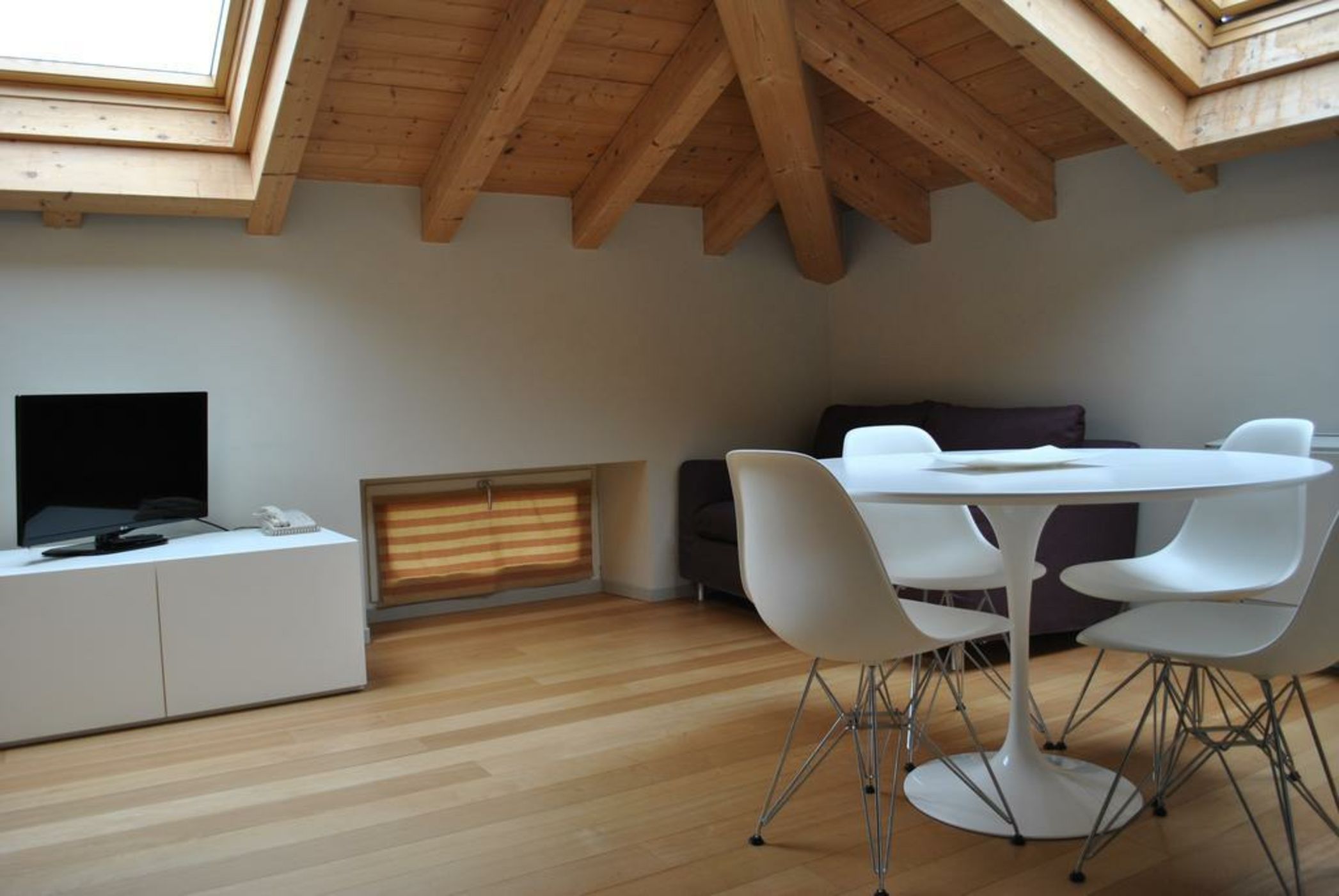 Casa Bianca Apartments