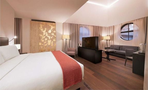 Hilton Lake Como
