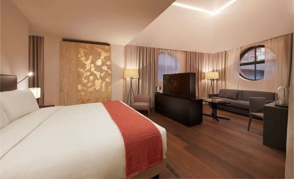 Hilton Lake Como