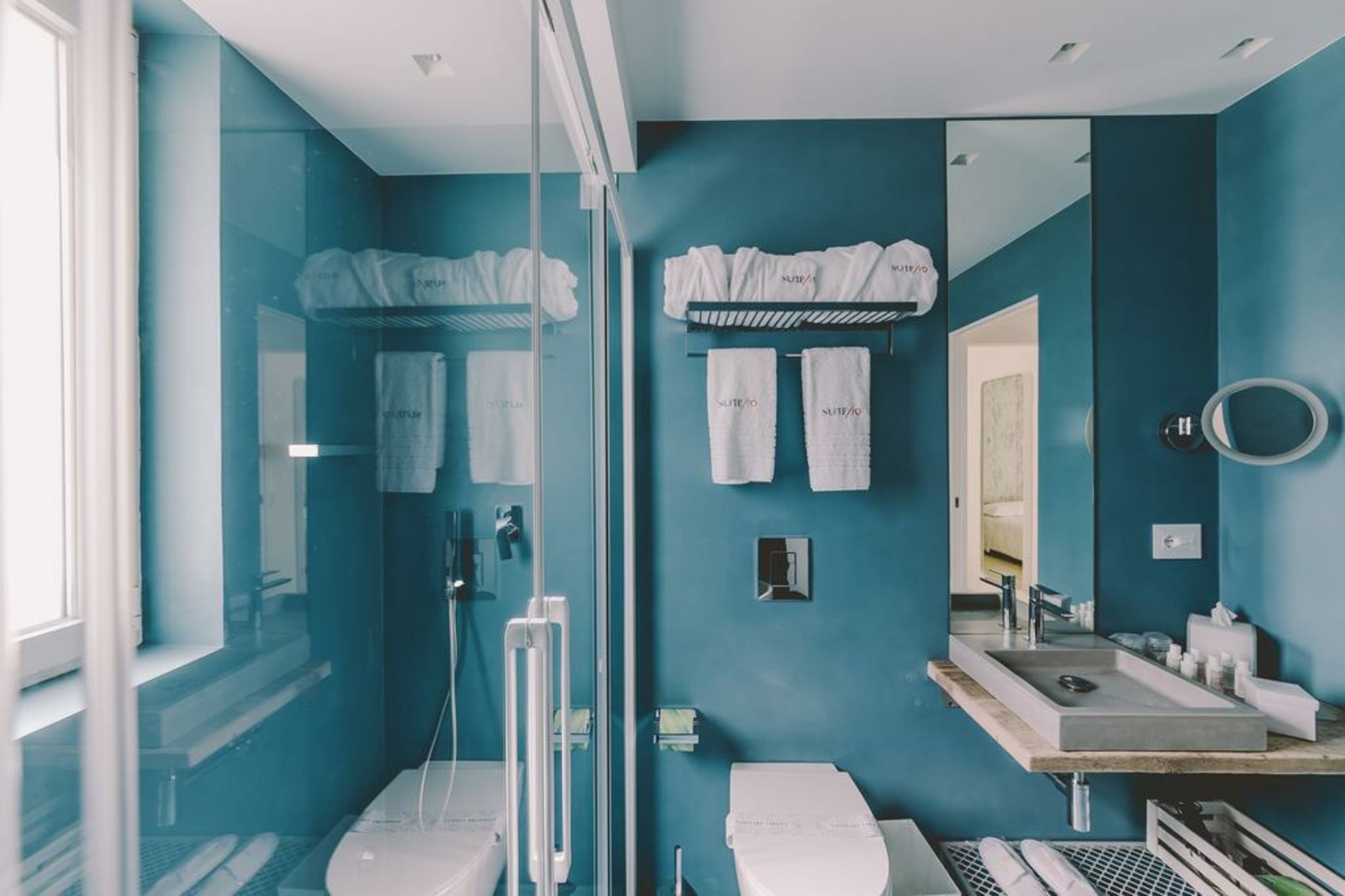 Suite 10 Home Design & Spa