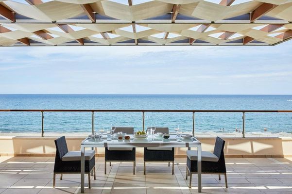 Minoa Palace Resort
