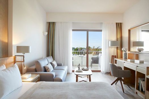 Minoa Palace Resort & Spa