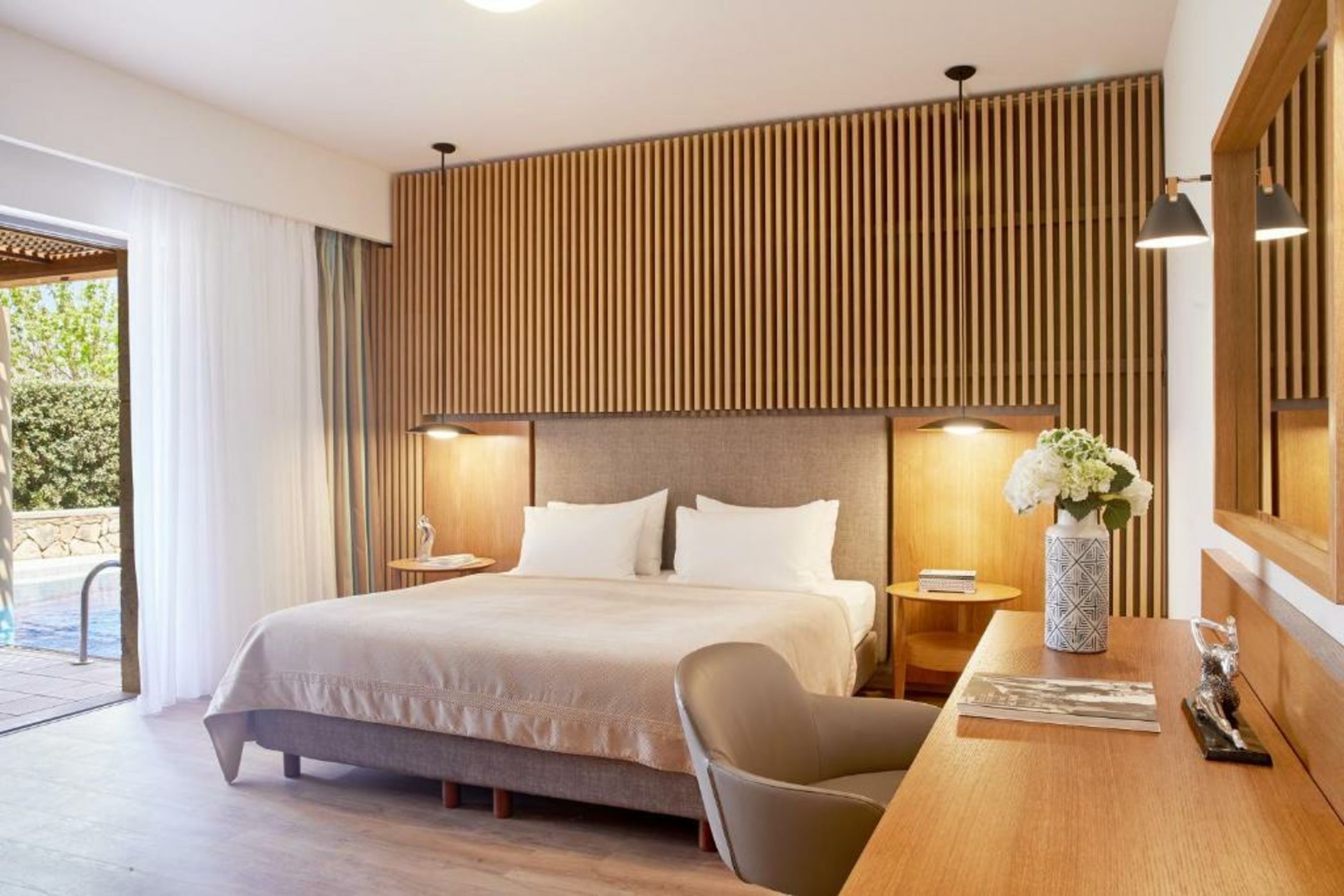 Minoa Palace Resort & Spa