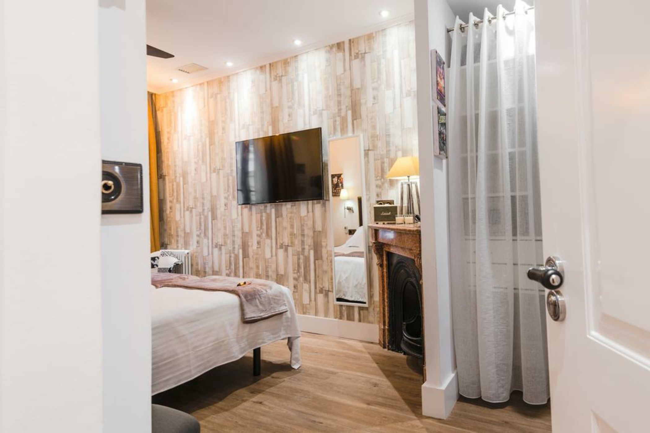 Pensión Boutique Caravan Cinema