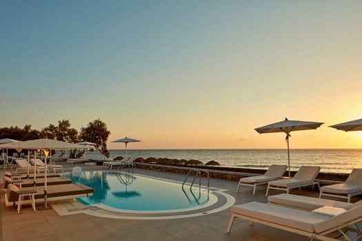 Costa Grand Resort & Spa