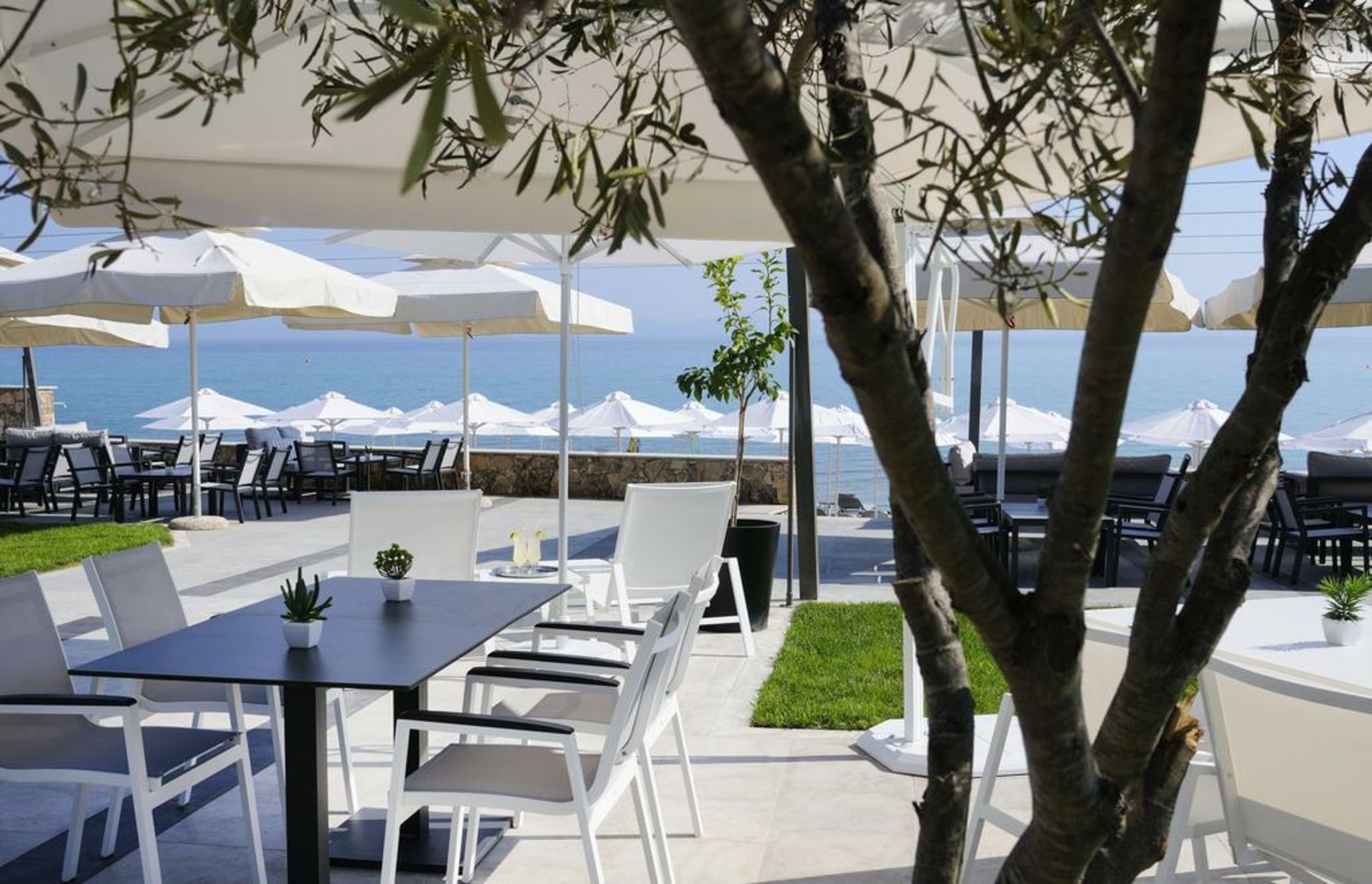 Ostria Sea Side Hotel