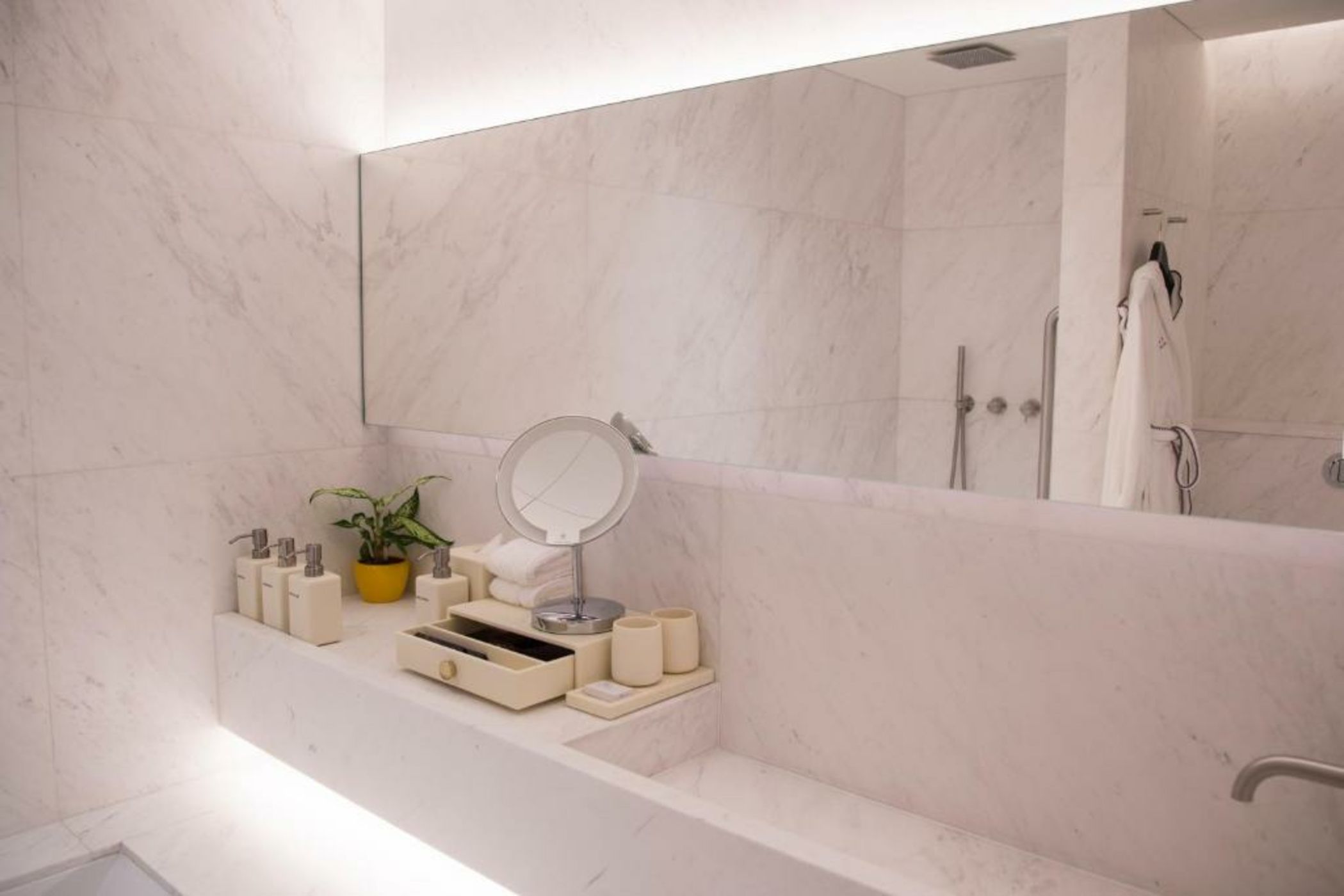 Duxton Reserve Singapore, Autograph Collection