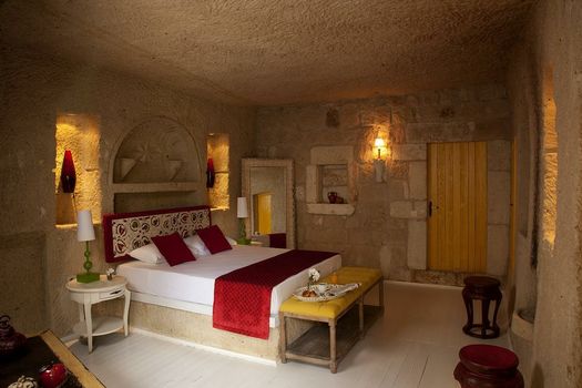 Hezen Cave Hotel