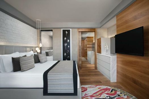 Acanthus & Cennet Barut Collection - Ultra All Inclusive