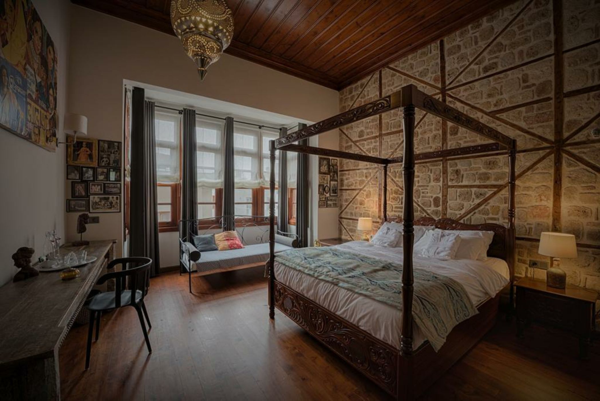 Palm House 17 - Adult Only(12+)