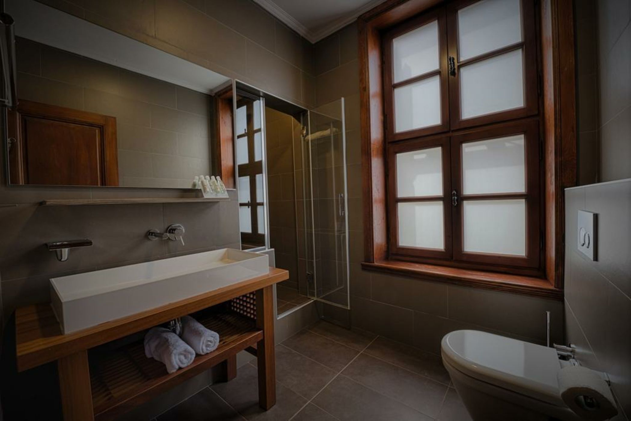 Palm House 17 - Adult Only(12+)