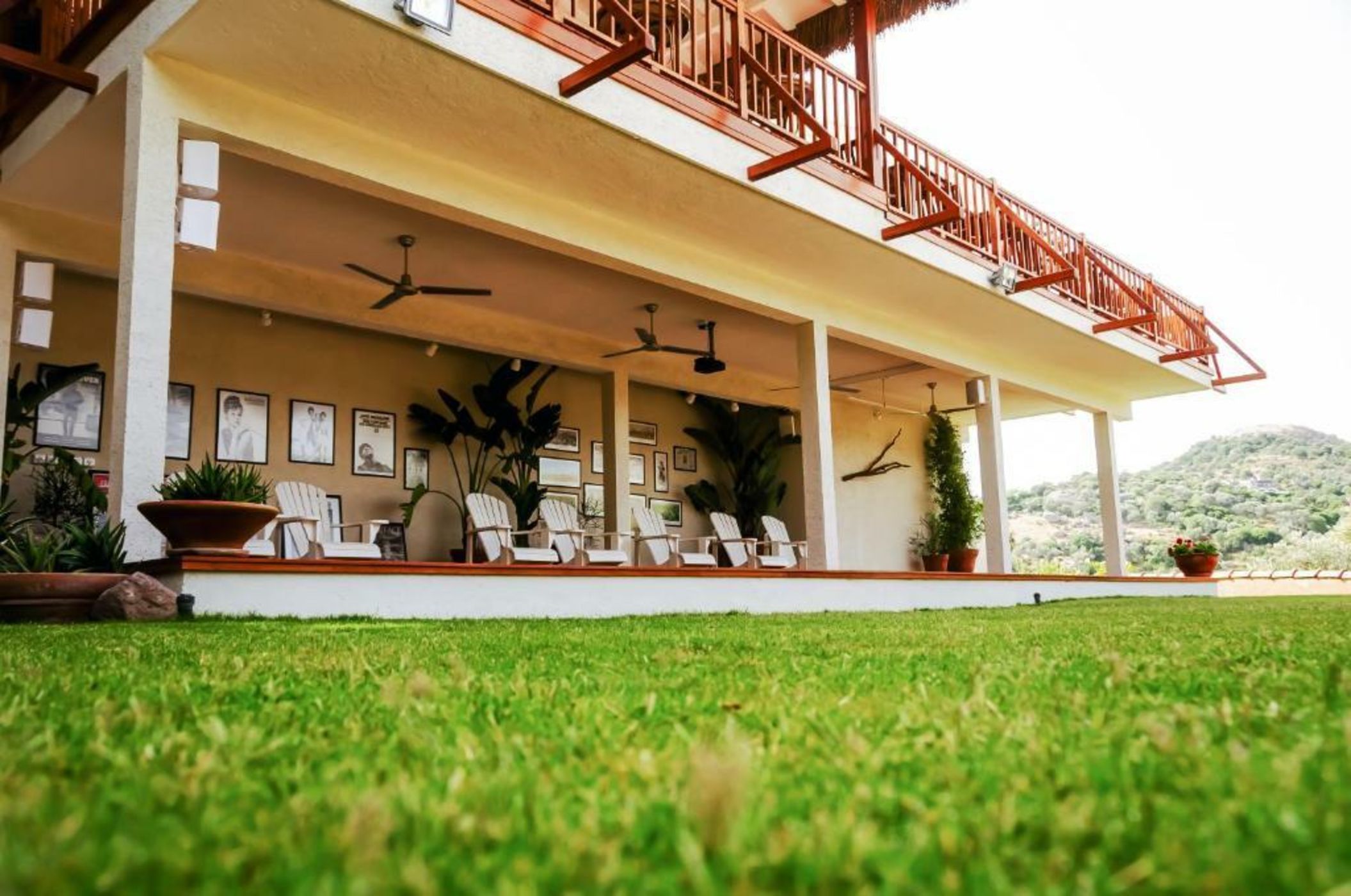 4reasons hotel + bistro | 12+