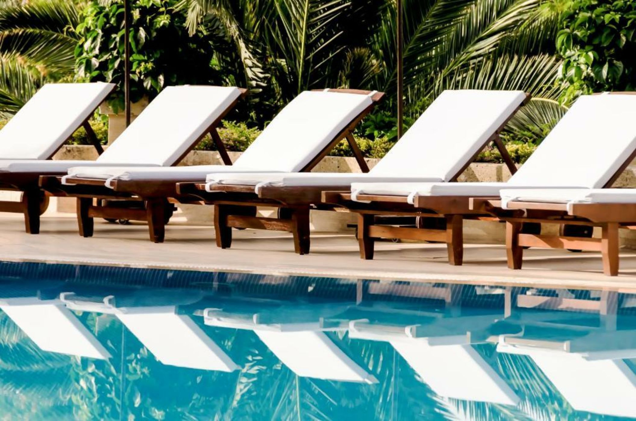 4reasons hotel + bistro | 12+