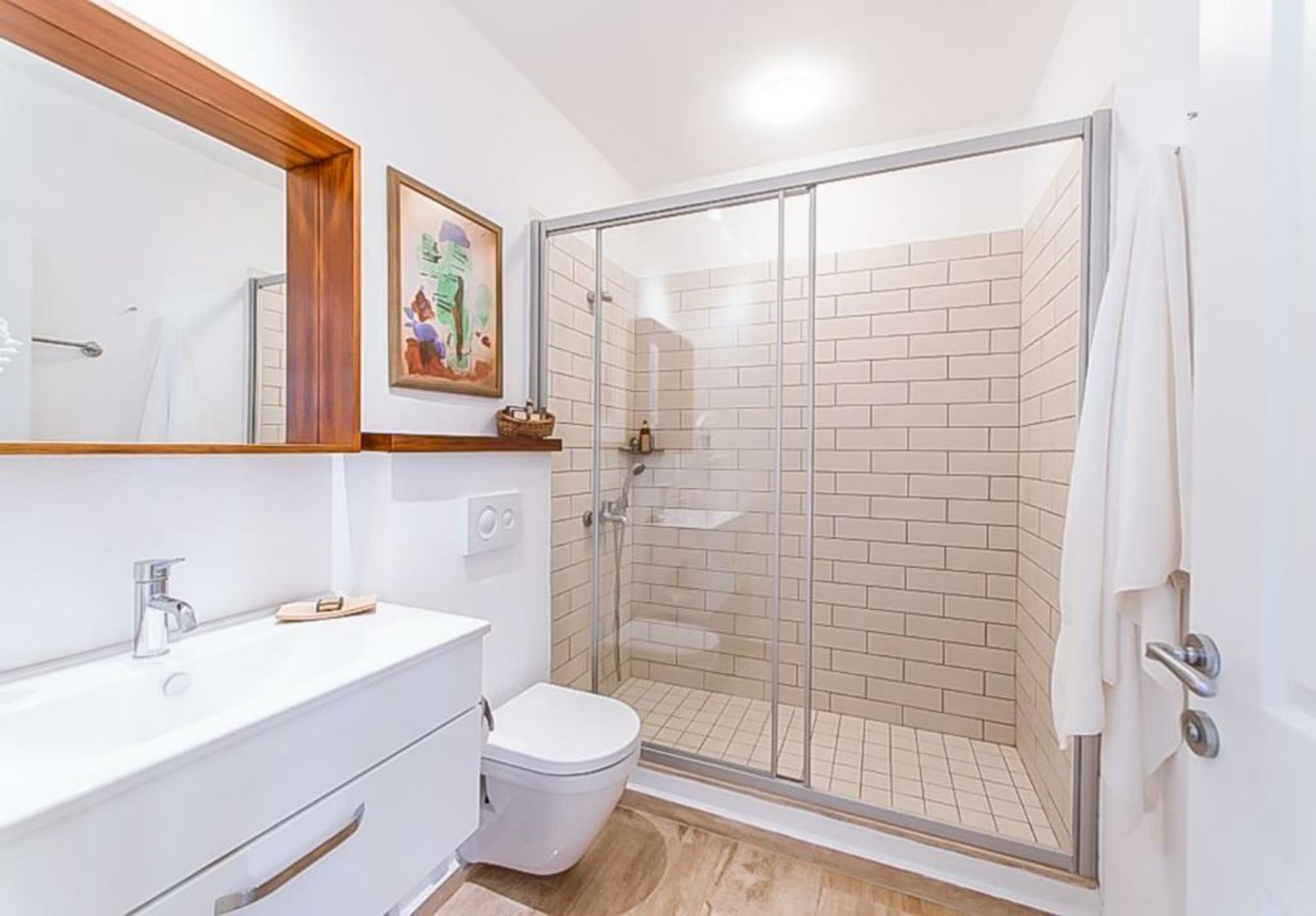 4reasons hotel + bistro | 12+