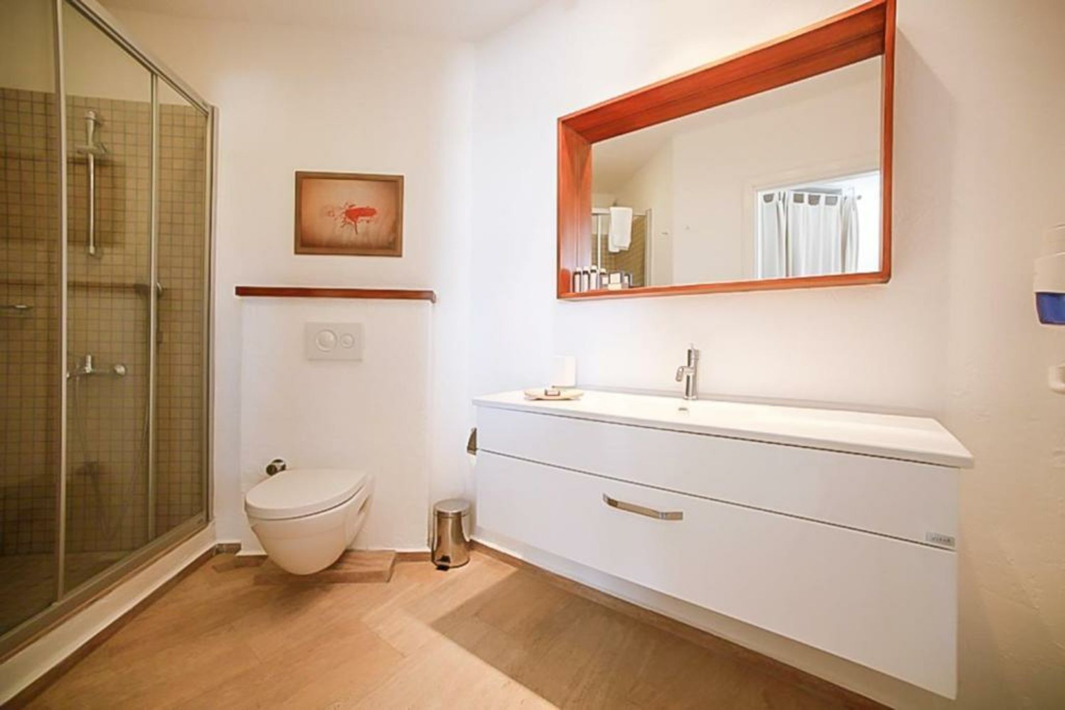 4reasons hotel + bistro | 12+