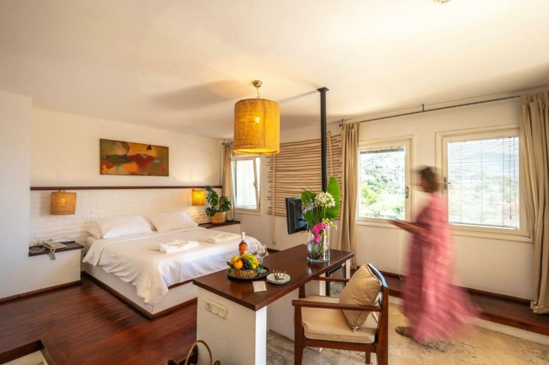 4reasons hotel + bistro | 12+