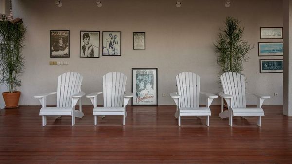 4reasons hotel + bistro | 12+