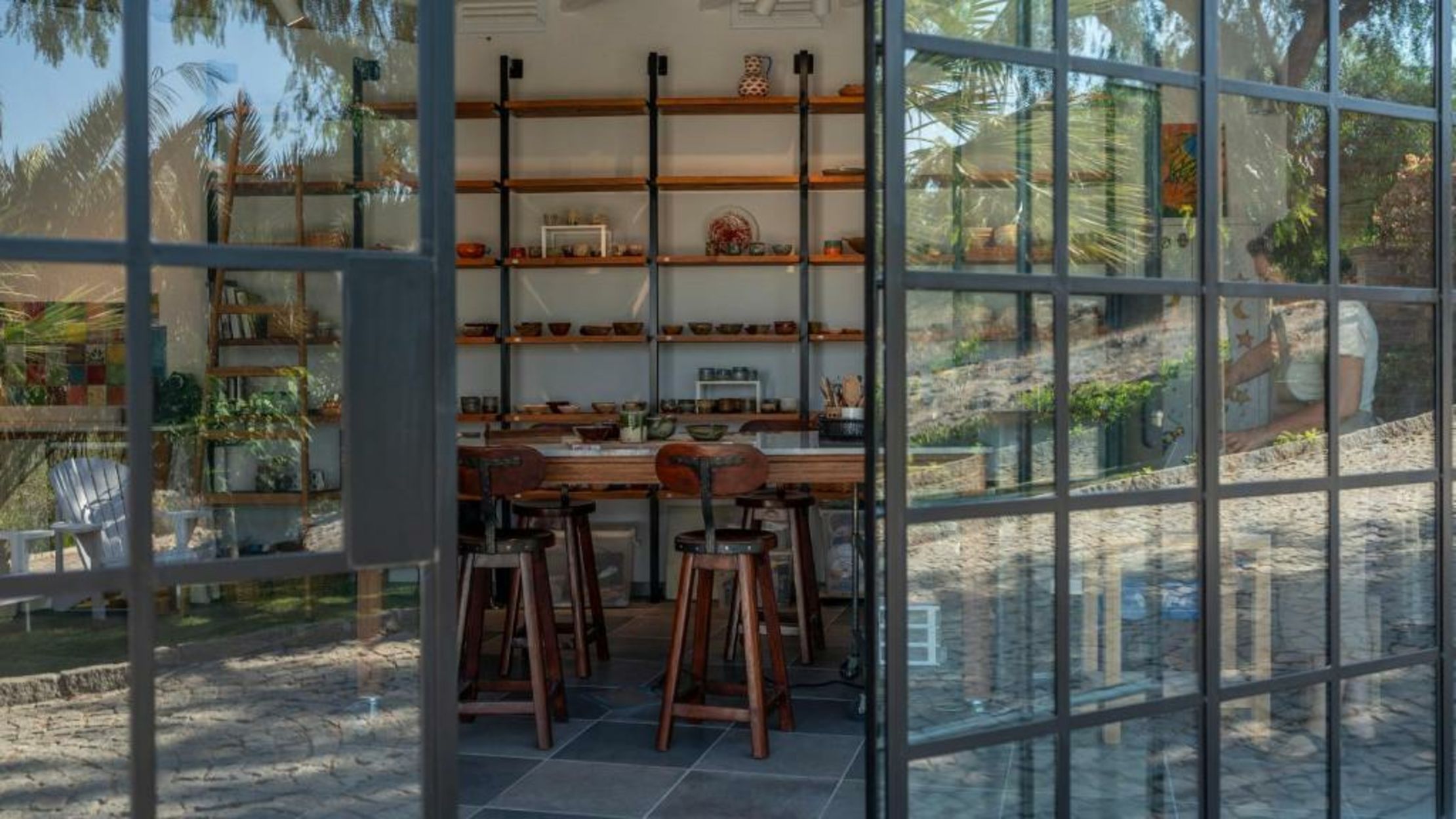 4reasons hotel + bistro | 12+