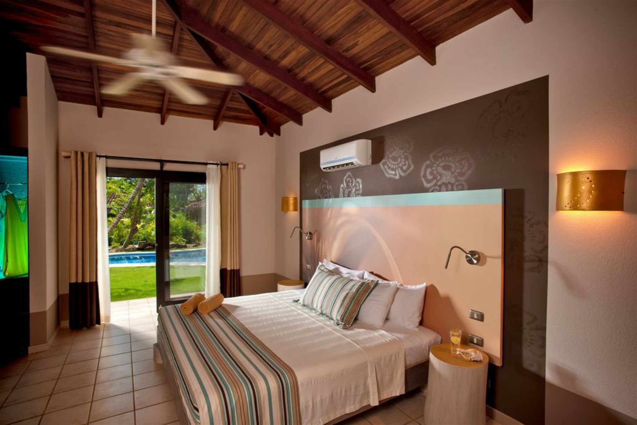 Cala Luna Boutique Hotel & Villas