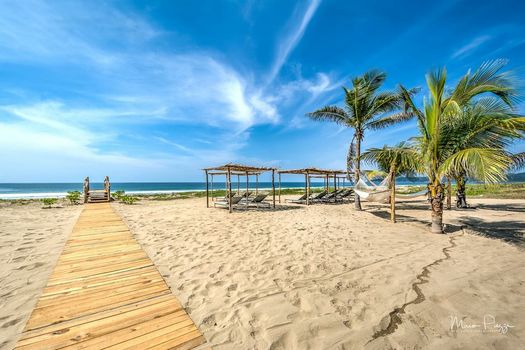 Marea Beachfront Villas