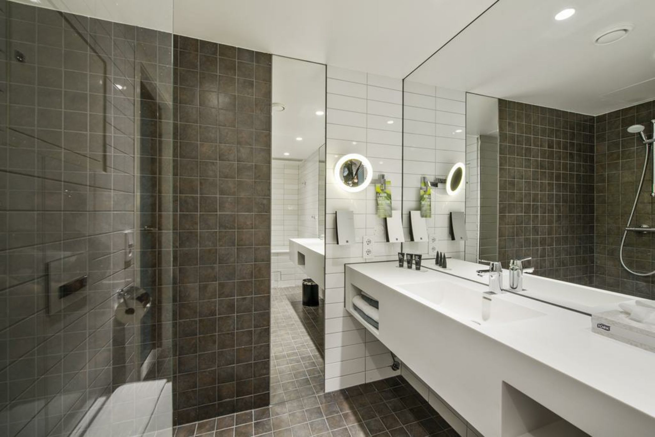 Clarion Hotel The Edge