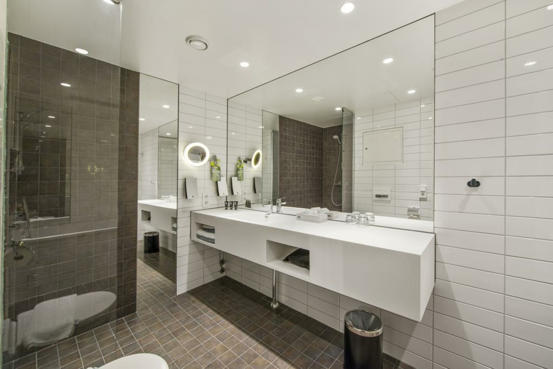 Clarion Hotel The Edge