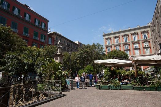 The Bellini House by House In Naples