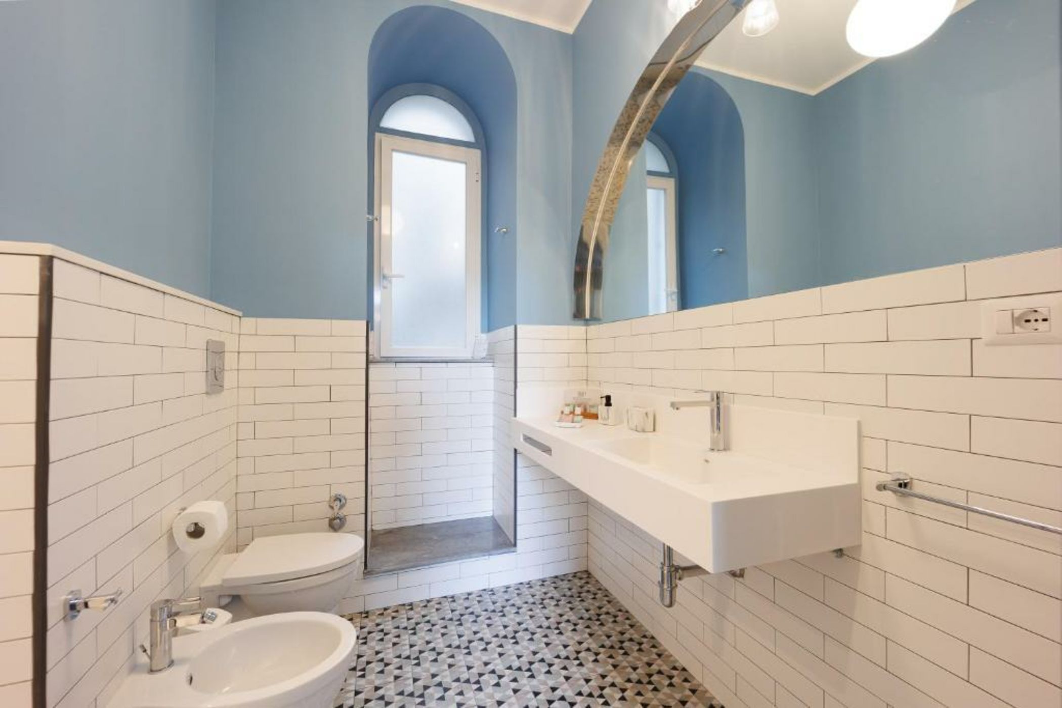 The Bellini House by House In Naples