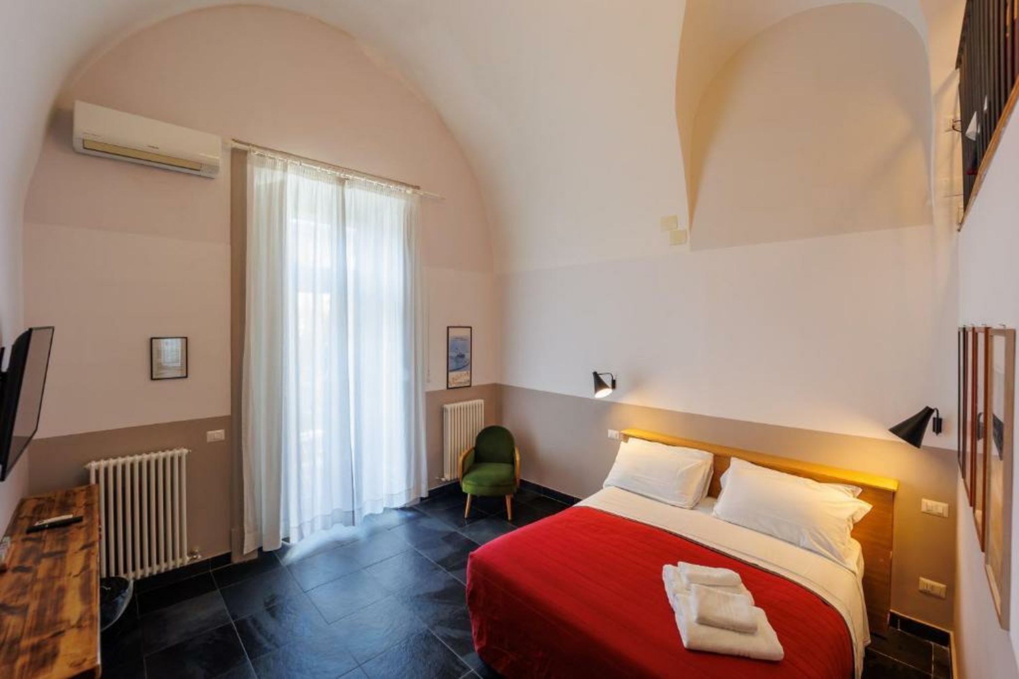 The Bellini House by House In Naples