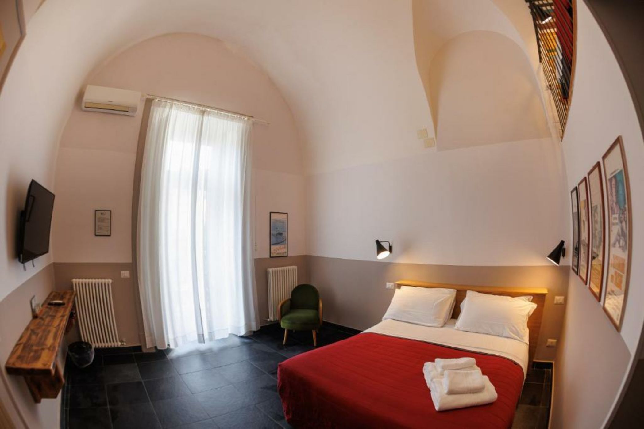 The Bellini House by House In Naples