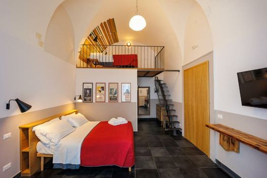 The Bellini House by House In Naples