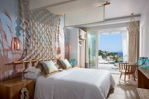 Canal Suites